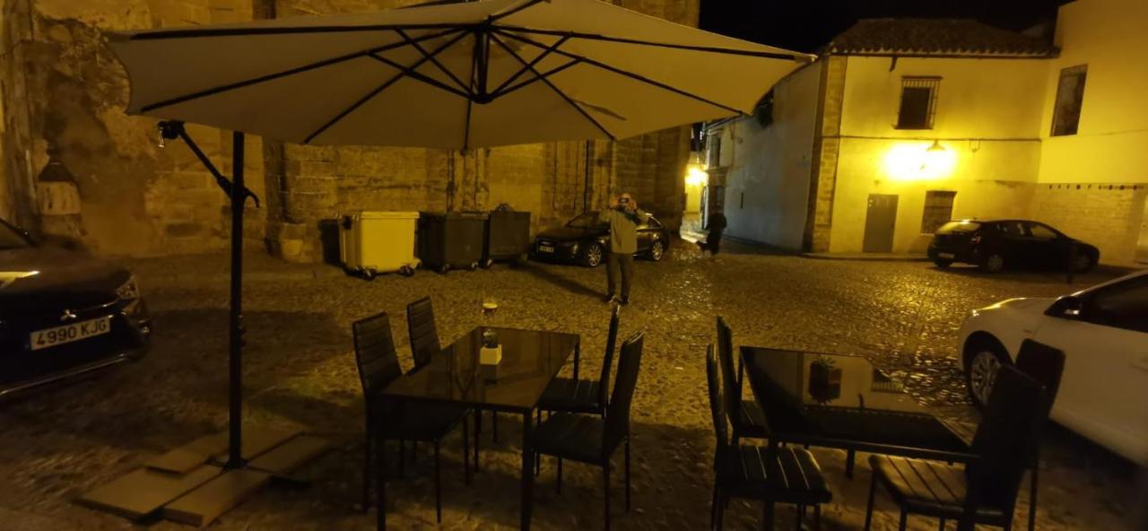 Azafran Jerez Estudio เฮเรซ เด ลาฟรอนเตรา ภายนอก รูปภาพ